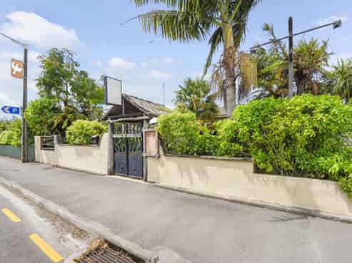 Freehold CBD Golden Bay