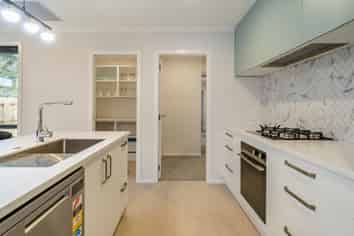 126 Silverstream Road, Crofton Downs