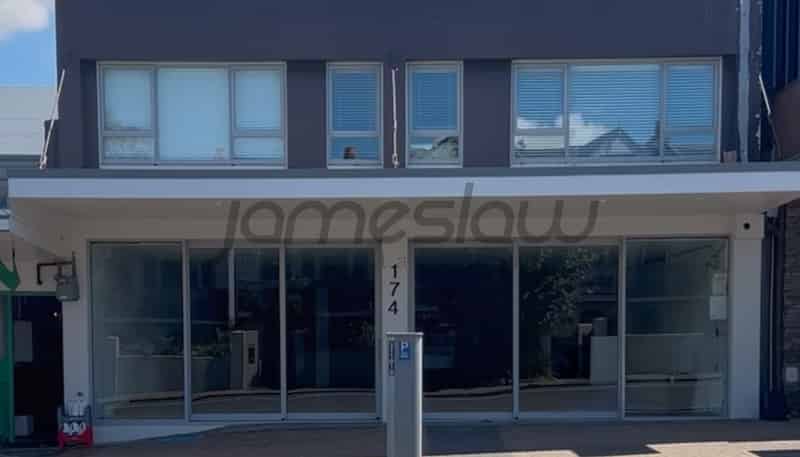 174 Hurstmere Road, Takapuna