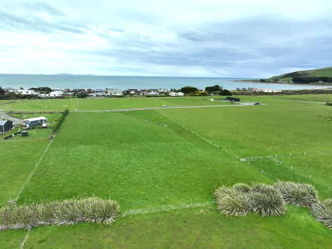 48B Colac Bay Road, Colac Bay