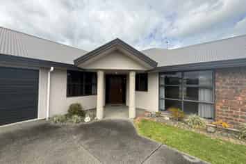 8 Geneva Terrace, Kelvin Grove