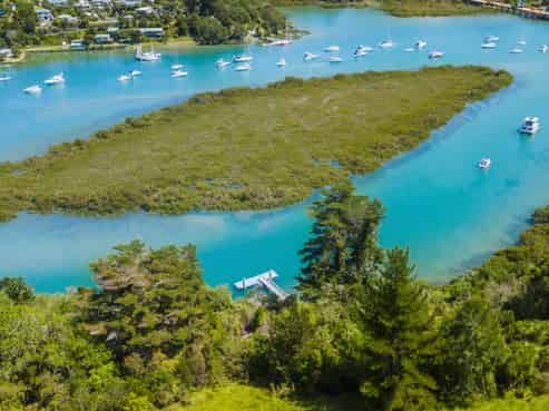 90 Cedar Terrace, Stanmore Bay