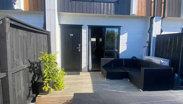 3/2 Anthony Place, Pakuranga