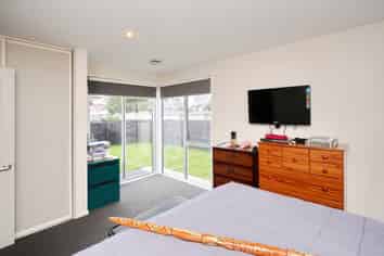 a/64 Smith Street, Woolston