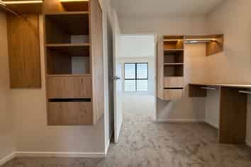 7 Preston Avenue, Mount Albert