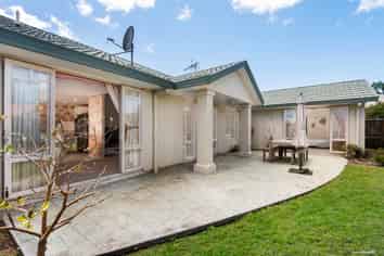 79 Kingdale Road, Henderson