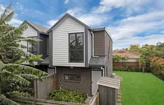 8/126 Canal Road, Avondale