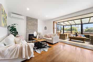 13 Bedford Street, Te Atatu South