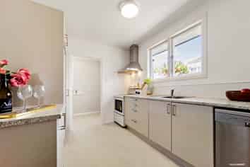 13 Bedford Street, Te Atatu South