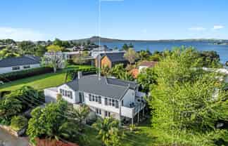 565 Riddell Road, Glendowie