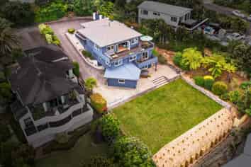 286 Whangaparaoa Road, Red Beach