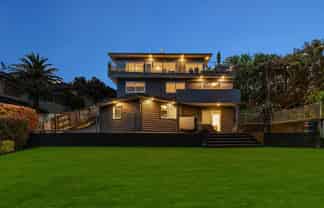 286 Whangaparaoa Road, Red Beach