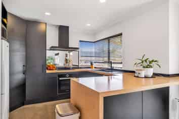 88 Dixon Road, Glenview