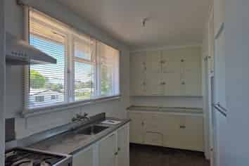 24 Percy Spiller Avenue, Maraenui