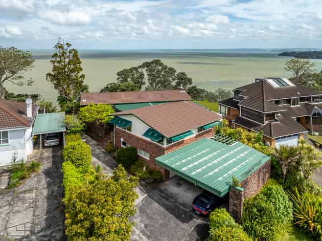 38 Cliff View Drive, Green Bay