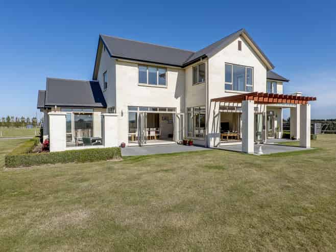 344 Longbeach Road, Willowby