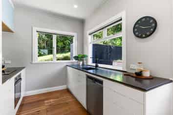 6 Colway Street, Ngaio