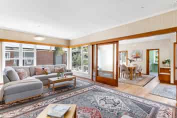 31 Woodmancote Road, Khandallah