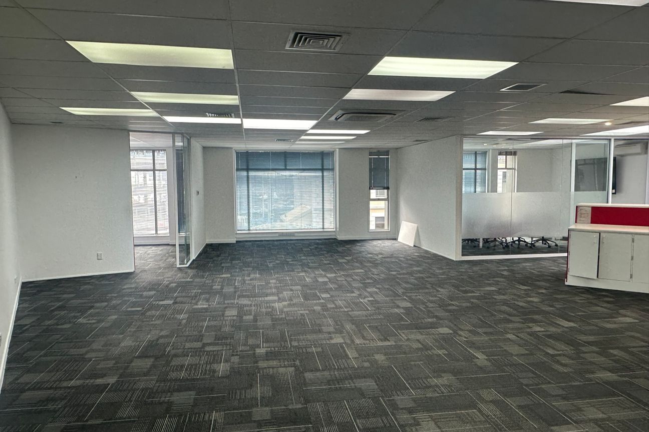 Quality First Floor Office Tenancy on Moray Place! - Vaade 3
