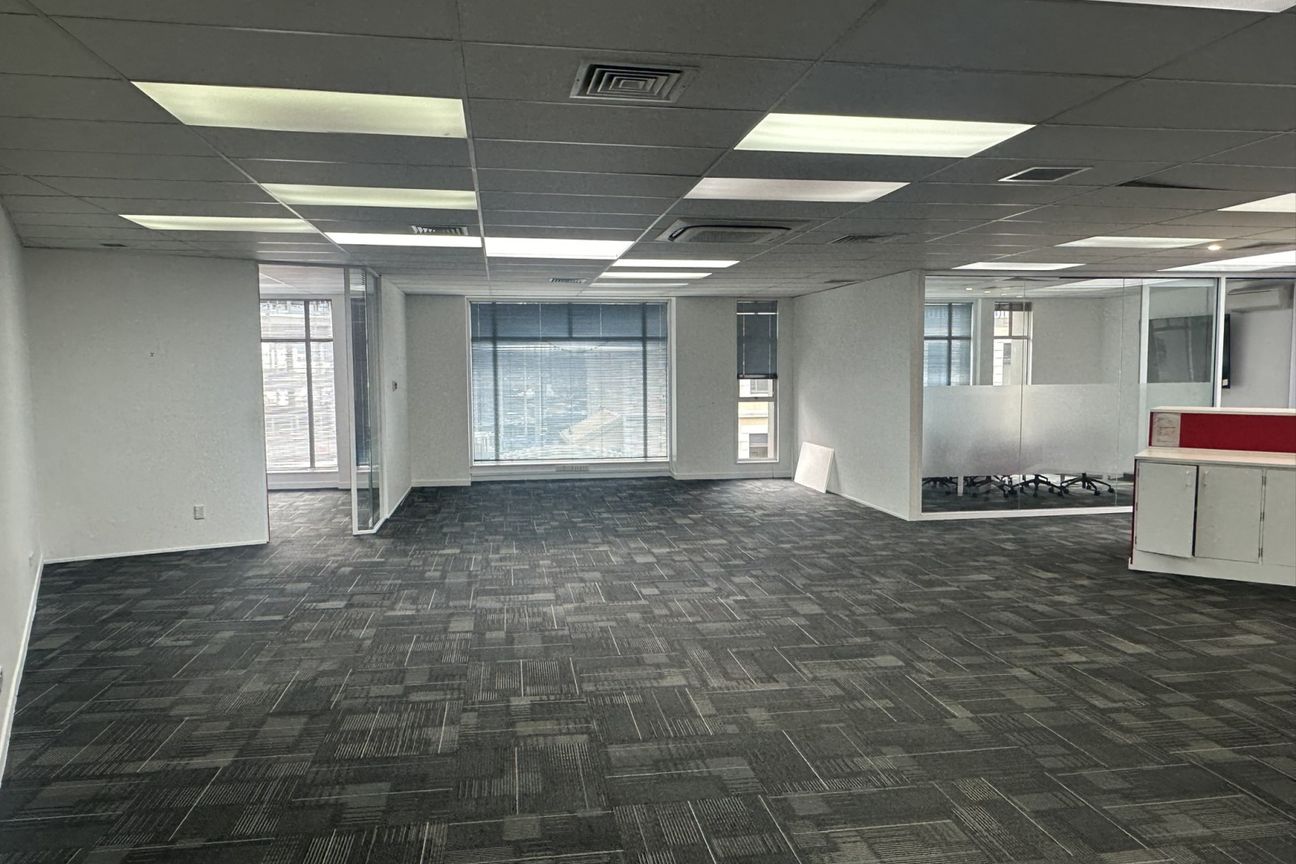 Quality First Floor Office Tenancy on Moray Place! - Vaade 4