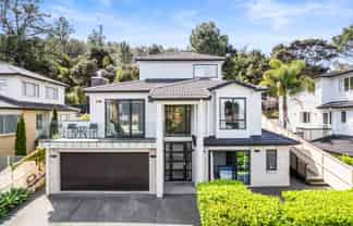 40 Silver Moon Road, Albany