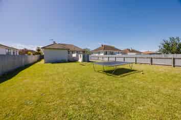18 Mackie Street, Waipukurau