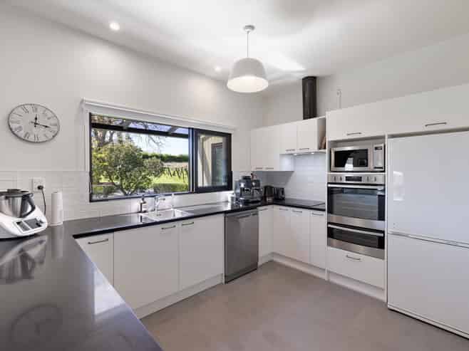 668 Pyes Pa Road, Pyes Pa