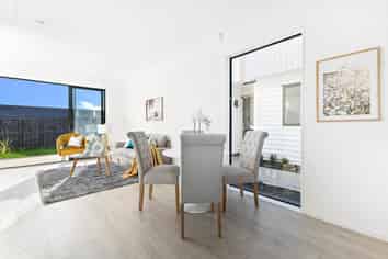 6/101 Botany Road, Botany Downs