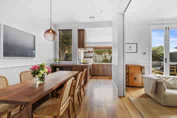 8 Te Whiti Street, Kilbirnie