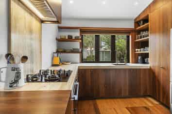 8 Te Whiti Street, Kilbirnie