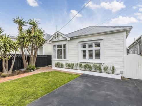 8 Te Whiti Street, Kilbirnie