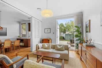 8 Te Whiti Street, Kilbirnie