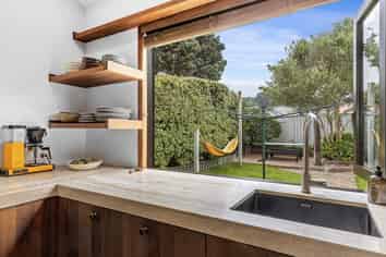 8 Te Whiti Street, Kilbirnie