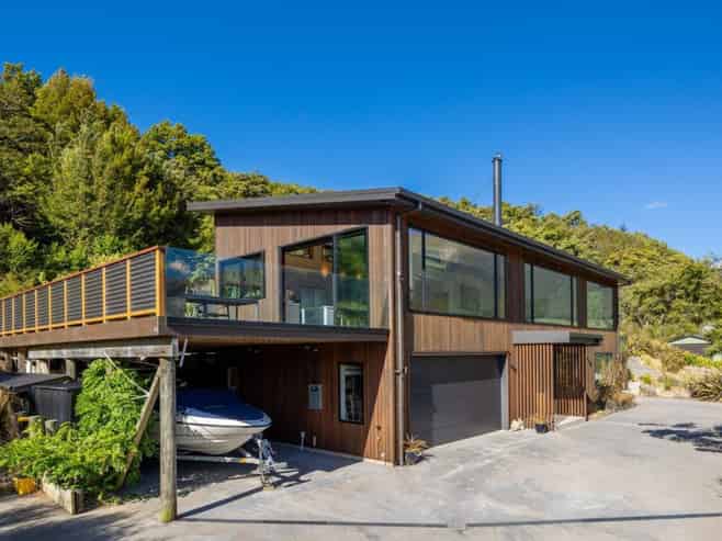 24 Glacial Terrace, St Arnaud