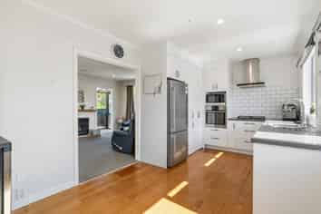 132A Windsor Road, Bellevue