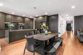 214 Vaughans Road, Long Bay