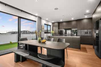 214 Vaughans Road, Long Bay