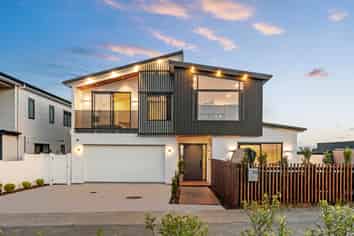 214 Vaughans Road, Long Bay