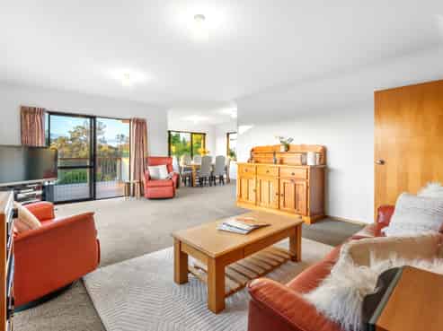 19 D'Urville Place, Gulf Harbour