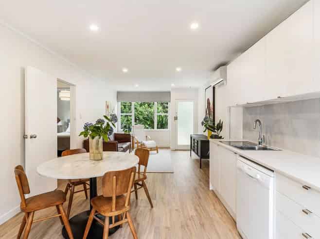 6/134 Edmonton Road, Te Atatu South