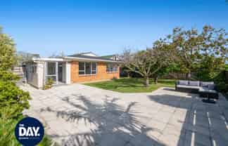 2/9 Motuora Road, Manly