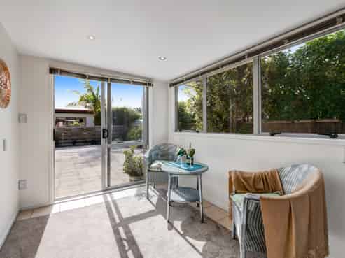 2/9 Motuora Road, Manly