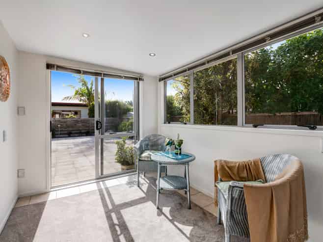 2/9 Motuora Road, Manly