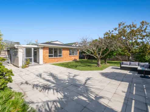 2/9 Motuora Road, Manly