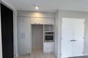 411D Armagh Street, Linwood