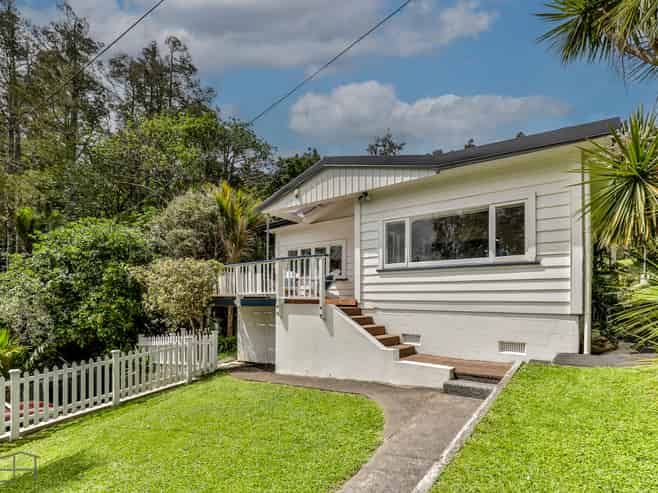 4 Aydon Road, Titirangi