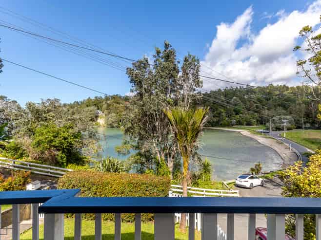 4 Aydon Road, Titirangi
