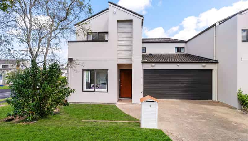 11 Spalding Rise, Golflands