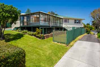 38 Blakeborough Drive, Forrest Hill