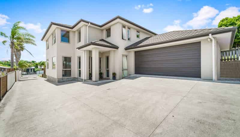 24 Bay Street, Red Beach